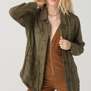 Thread & Supply - Ayla Women's Anorak Utility Jacket Olive Medium